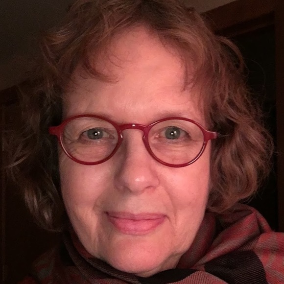 Meet your Posher, Ruth - Picture 1 of 1